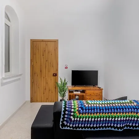 Apartament Gigis